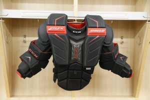 CCM Extreme Flex Shield Chest Protector